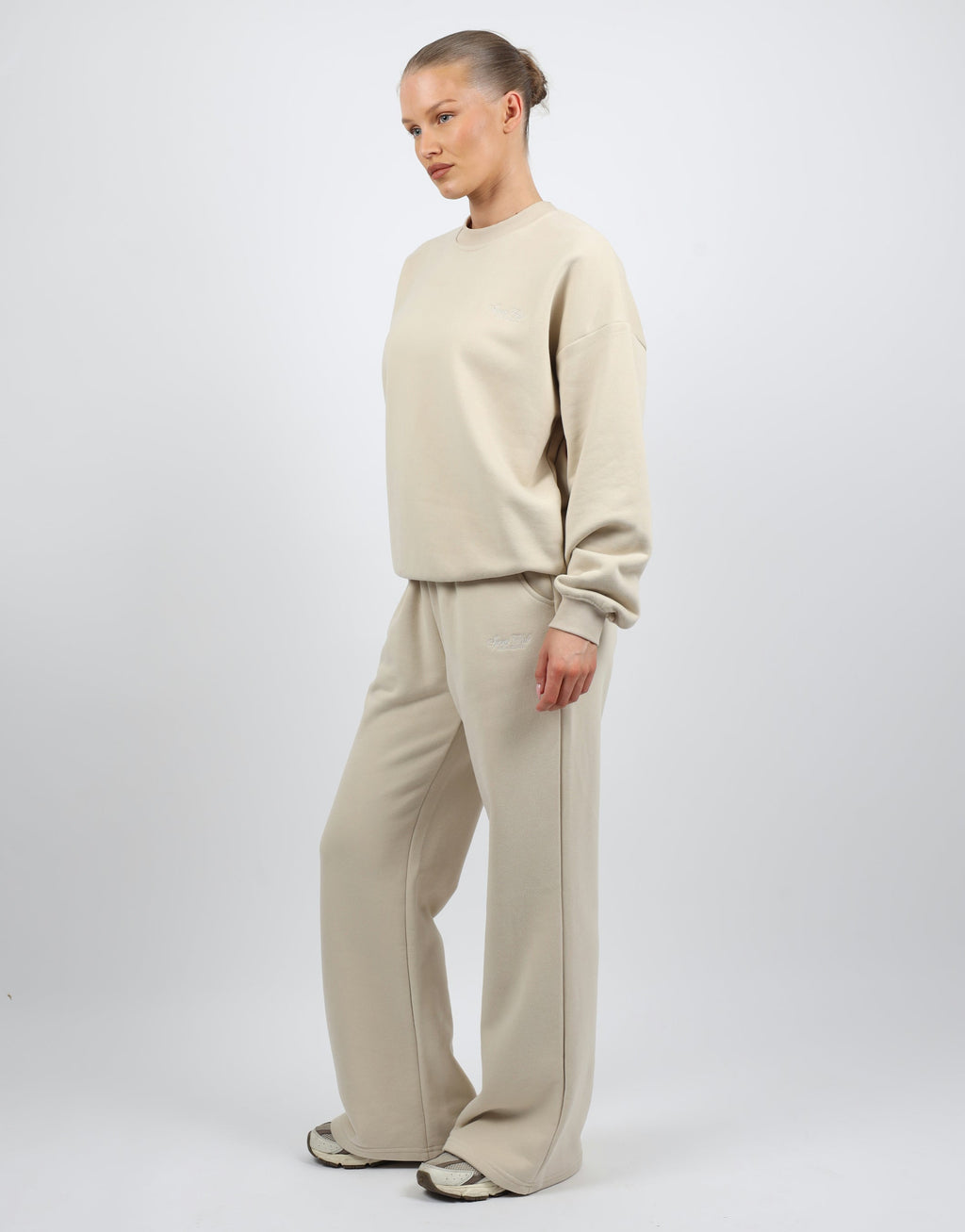Rue Simmi Studios Embroidered Logo Sweatshirt In Beige
