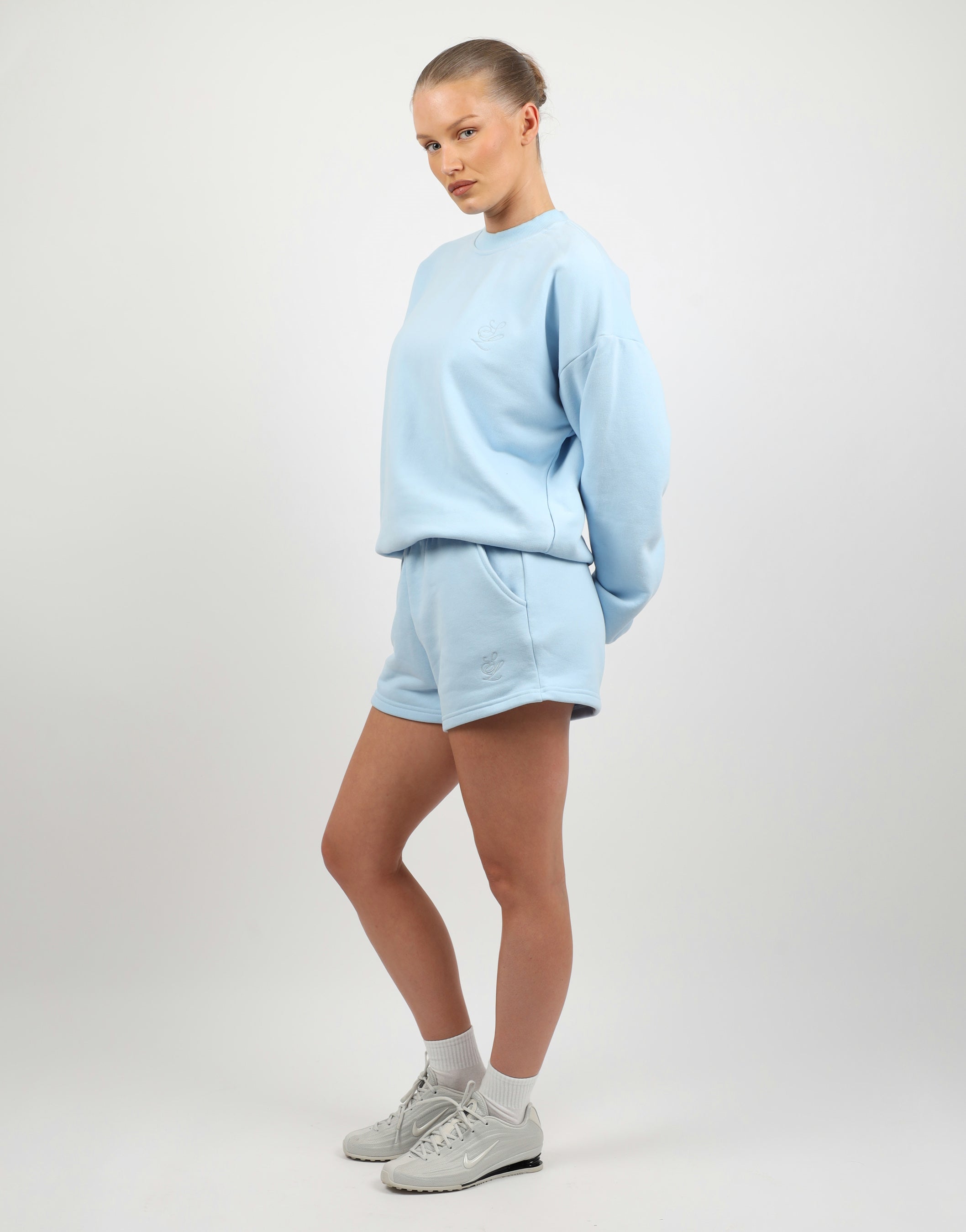 Cove Simmi Studios Embroidered Logo Sweatshirt In Blue