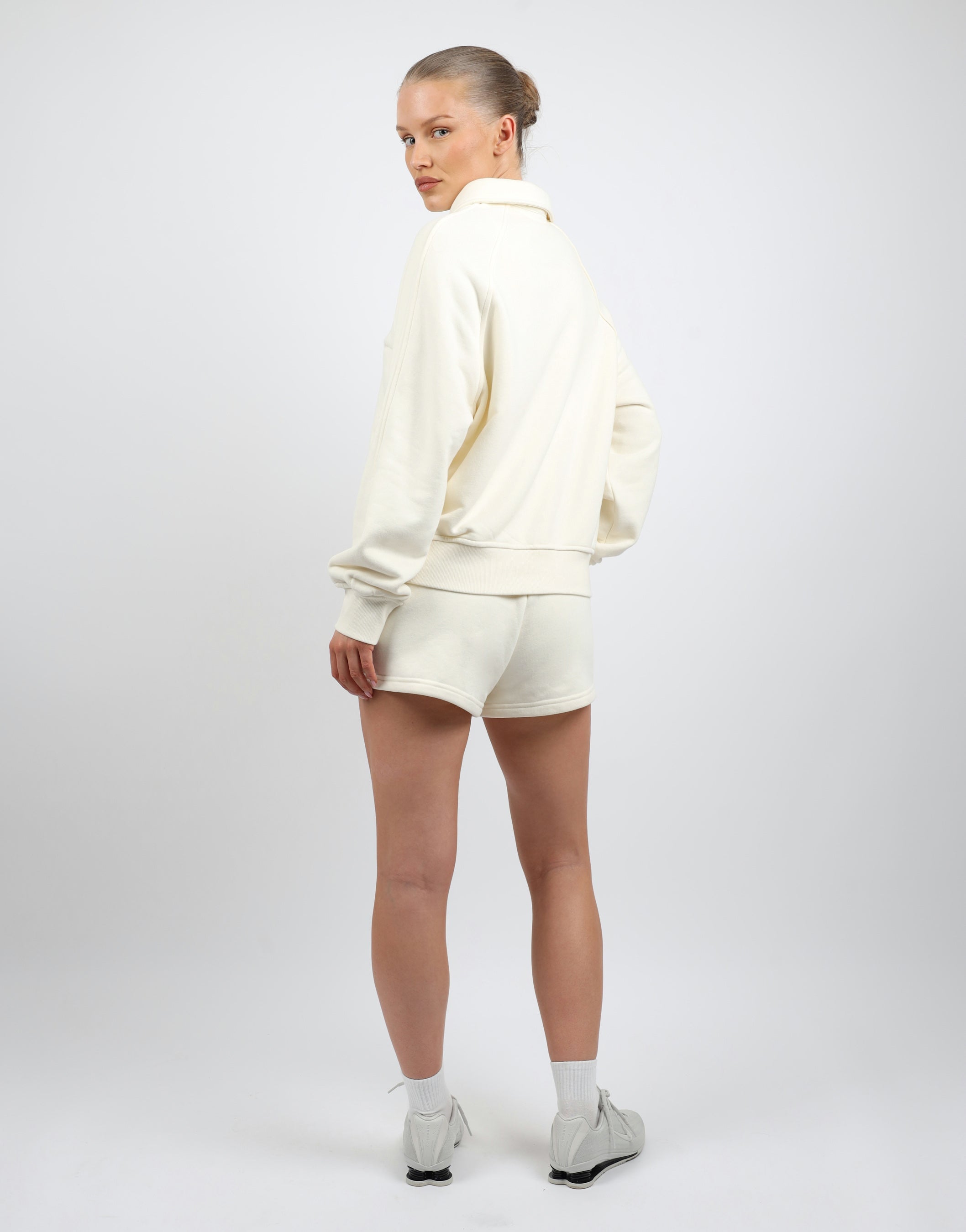 Monaco Simmi Studios Embroidered Logo Polo Sweatshirt In Cream