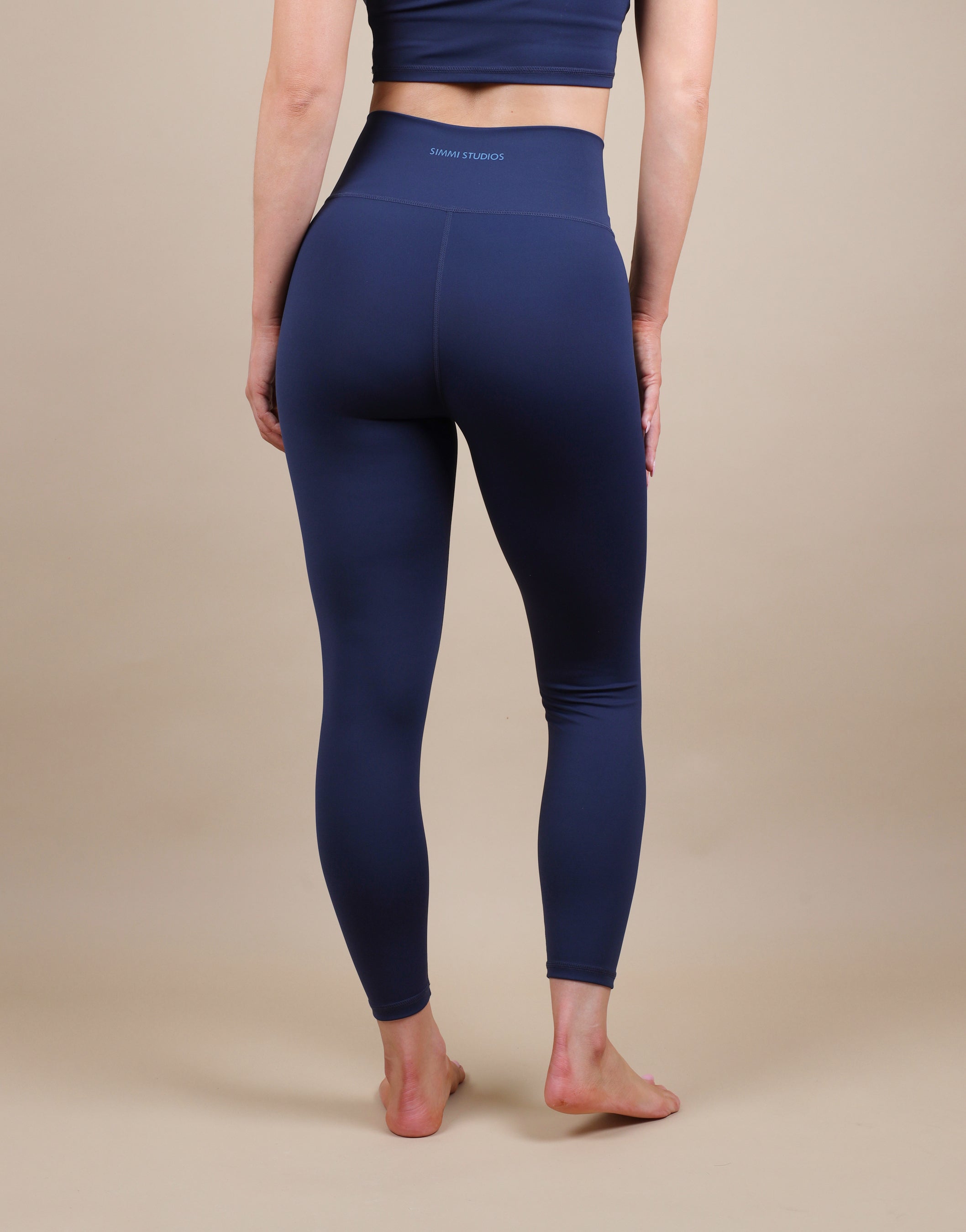 Blake V Front Leggings in Navy