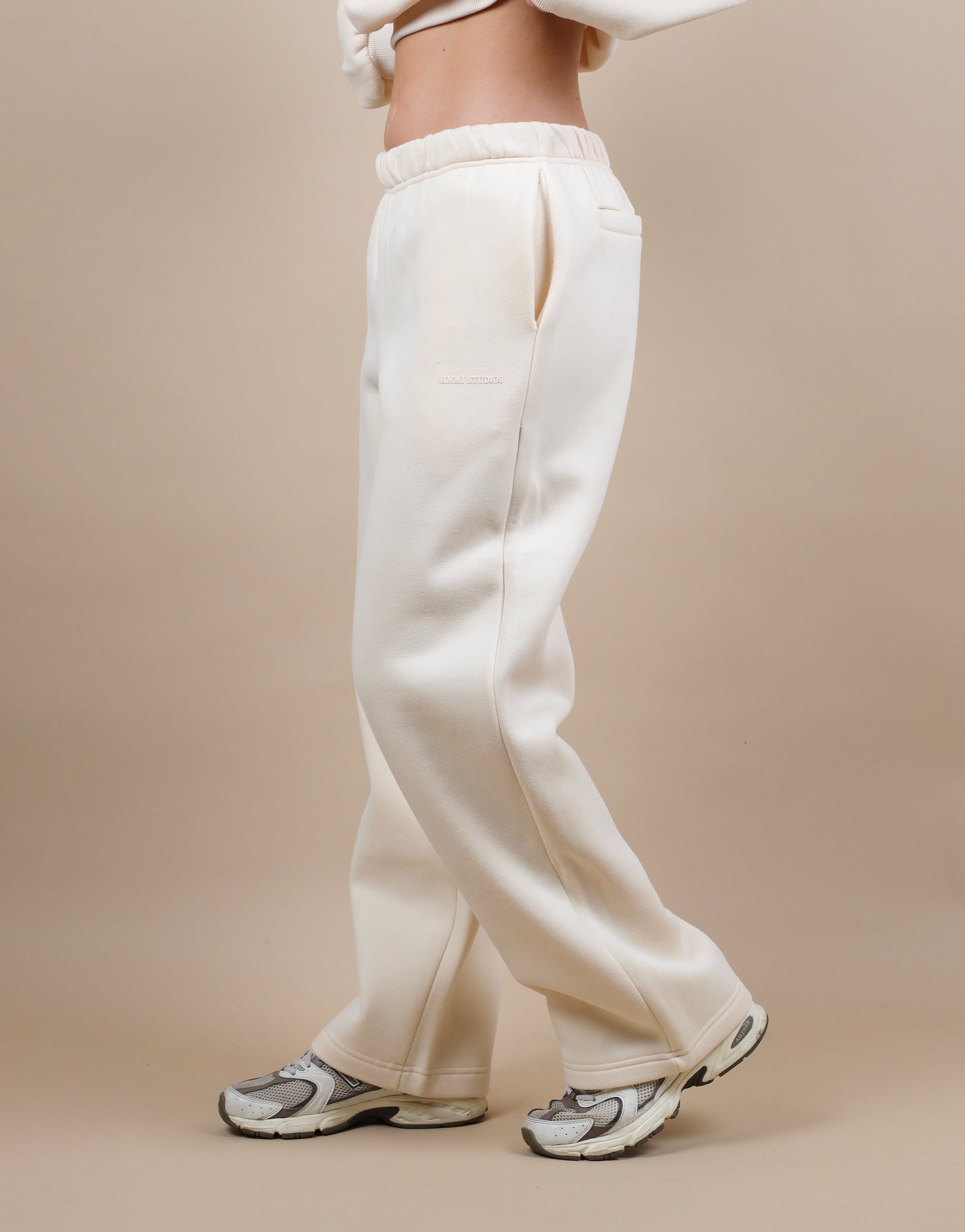 Demi Straight Leg Joggers In Cream