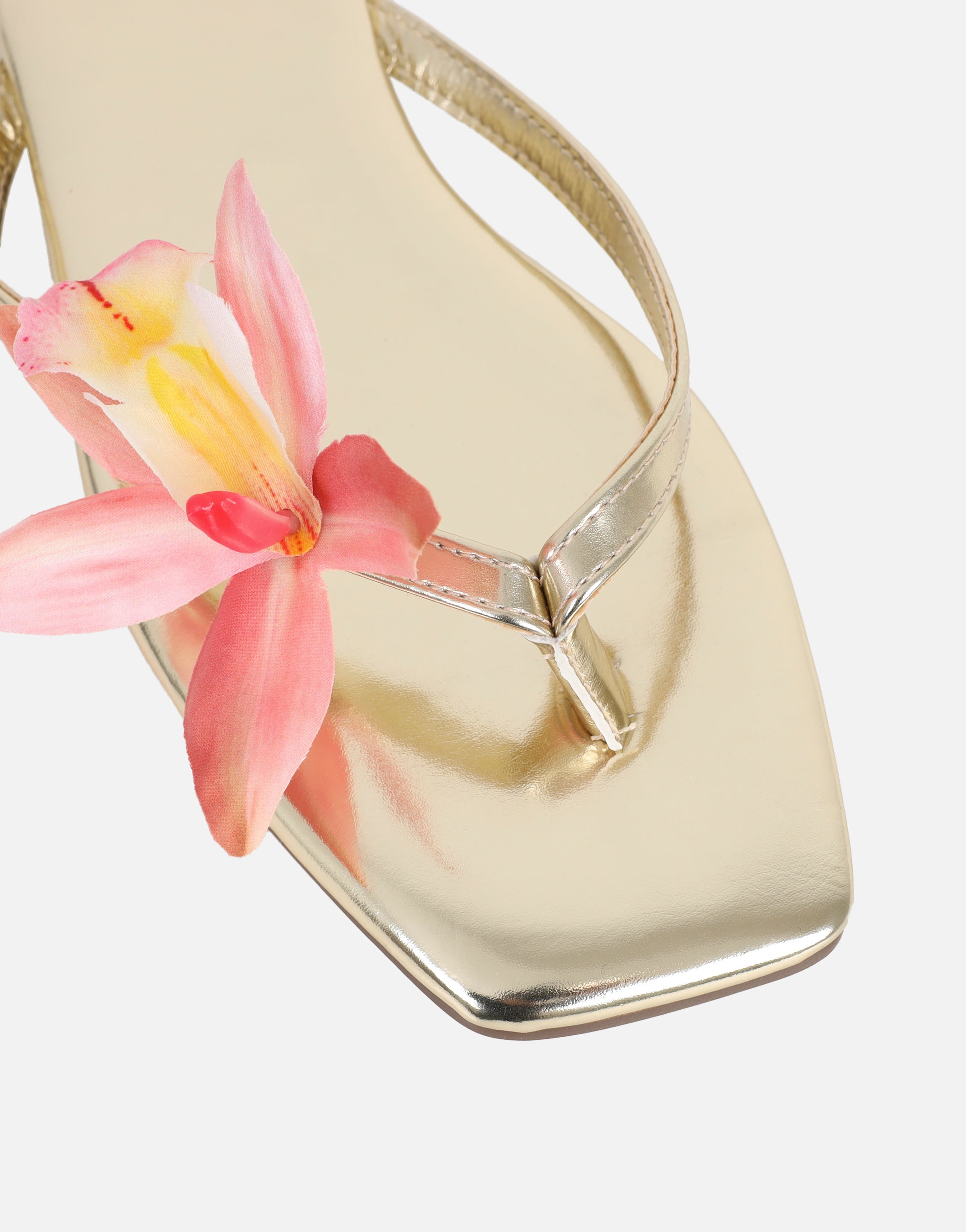 Hannah Gold Metallic Flower Detail Flat Sandals