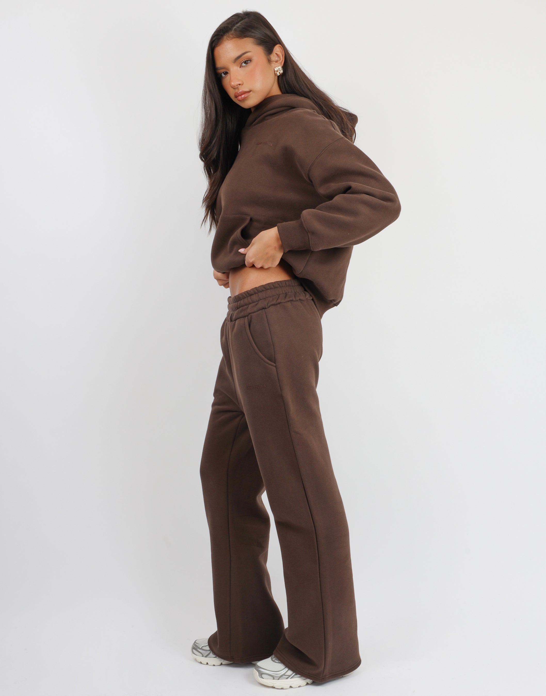 Maisy Simmi Studios Essentials Hoodie in Brown