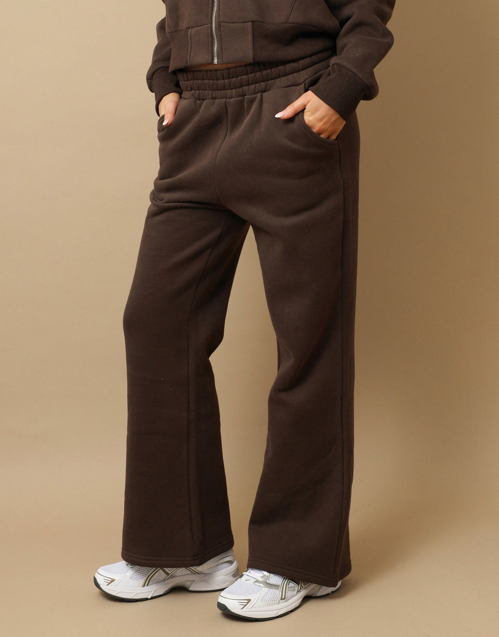 Maddie Simmi Studios Essentials Flared Joggers in Brown