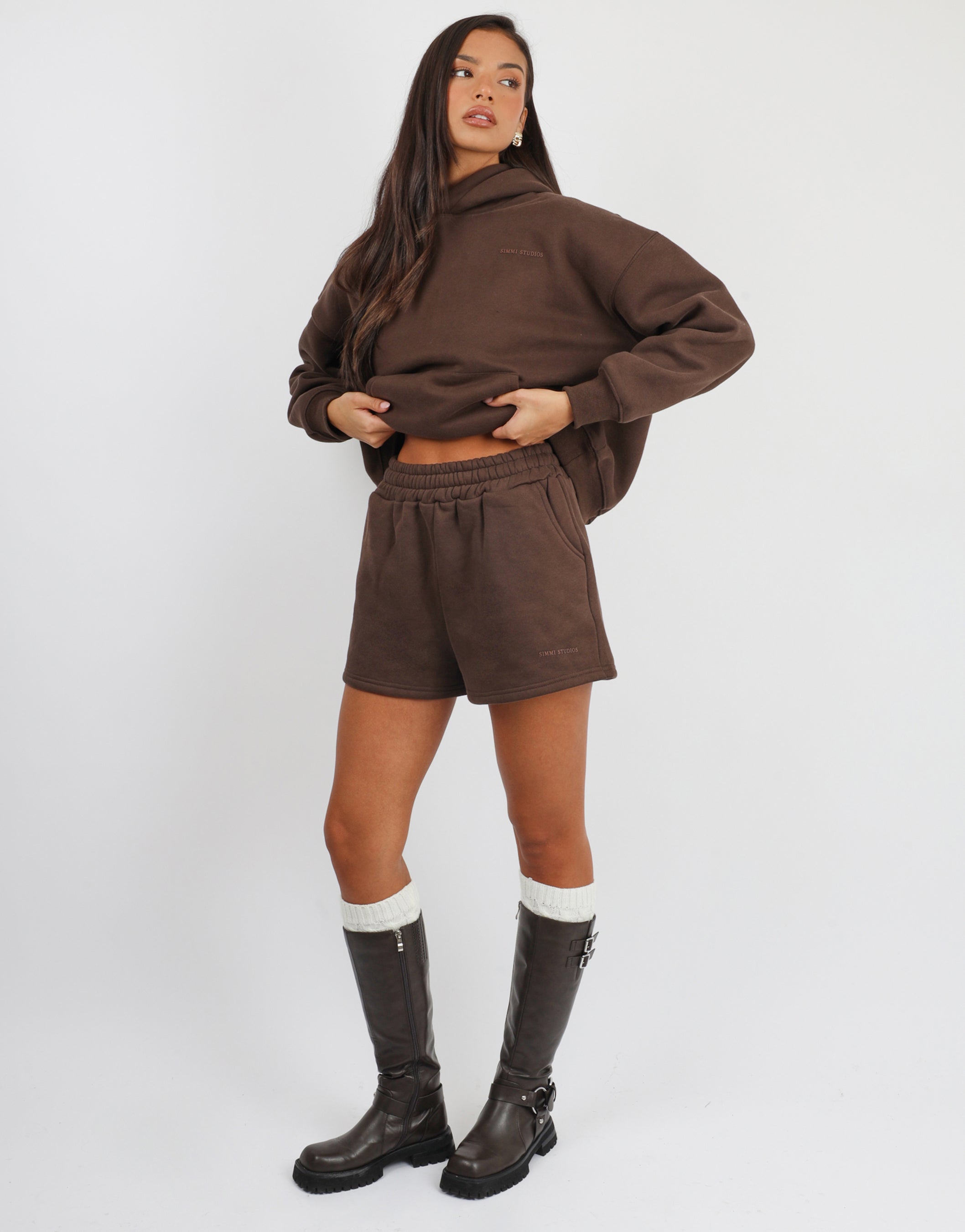 Winslow Simmi Studios Essentials Shorts in Brown