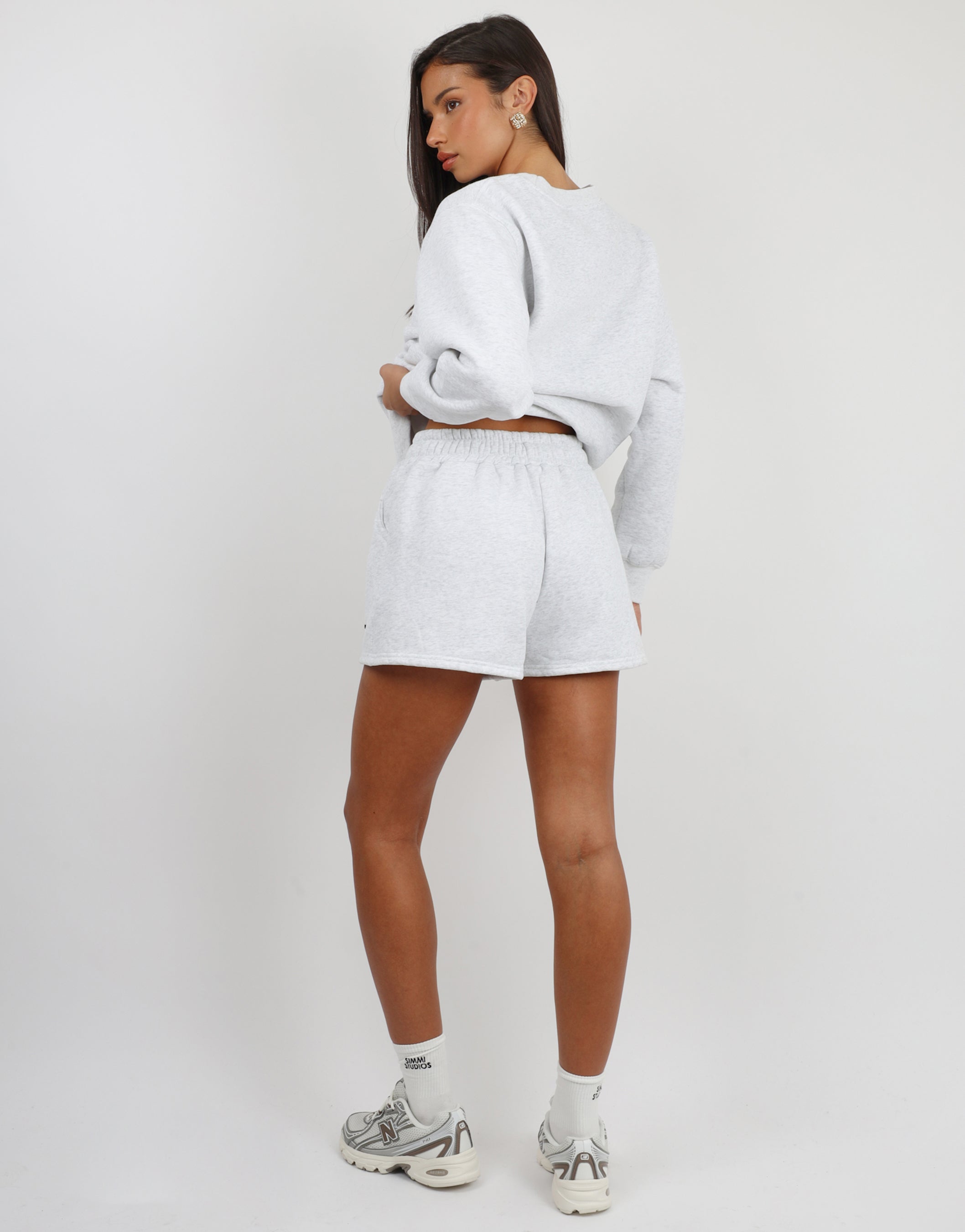 Winslow Simmi Studios Essentials Shorts in Pebble Grey