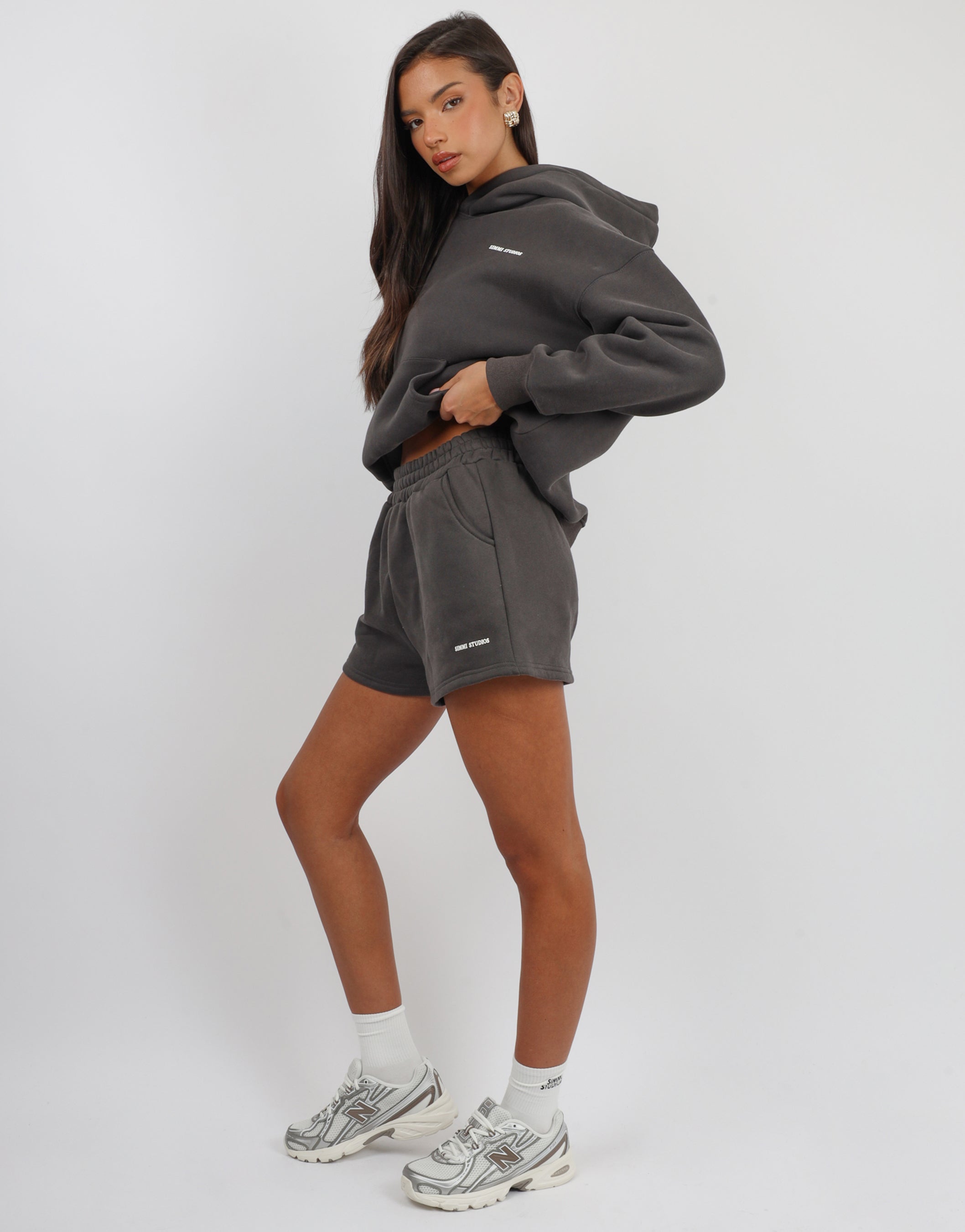 Winslow Simmi Studios Essentials Shorts in Slate