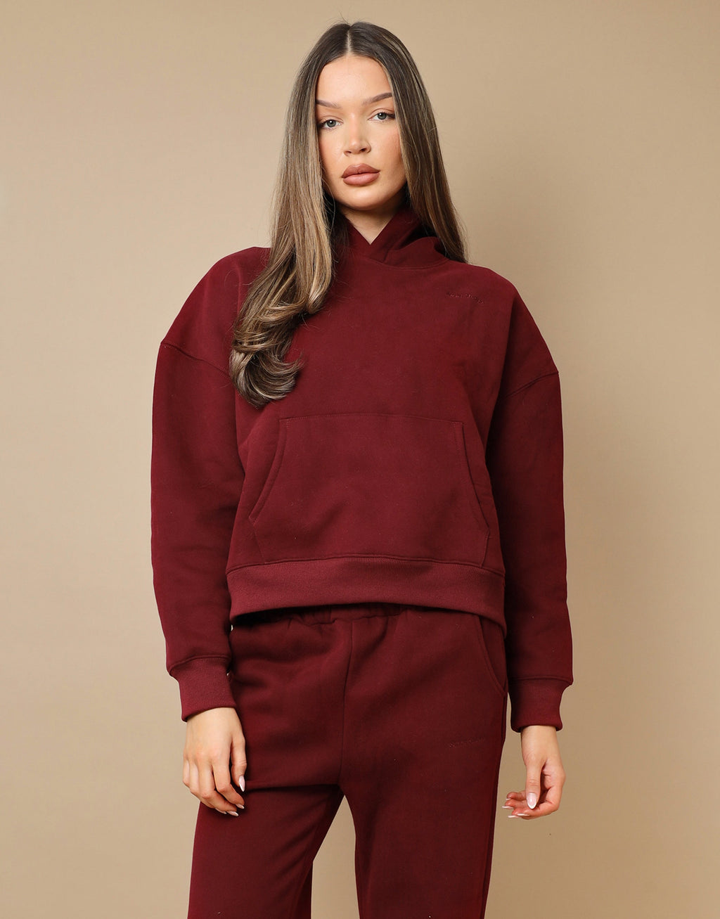 Ava Simmi Studios Essentials Hoodie in Burgundy