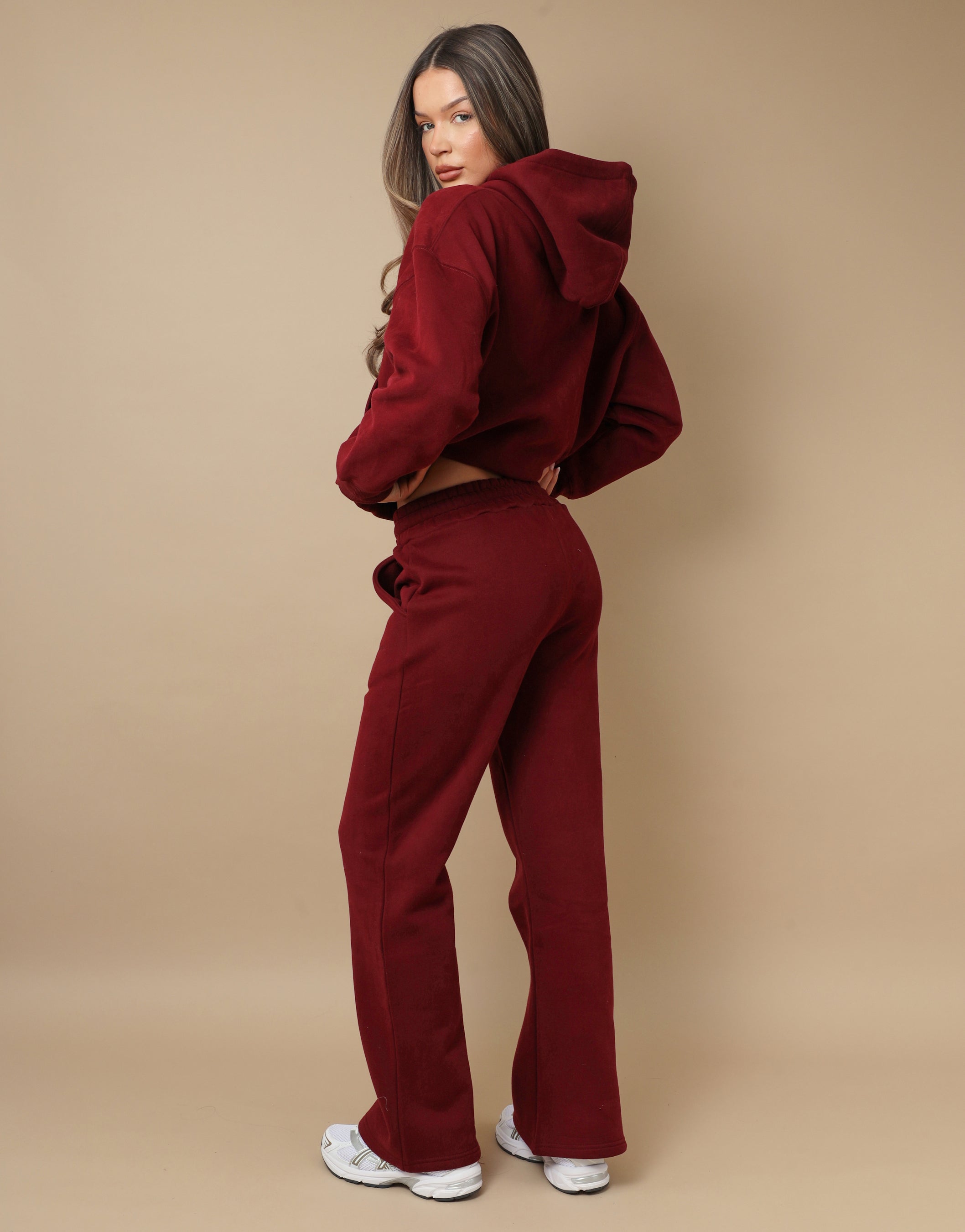 Ava Simmi Studios Essentials Hoodie in Burgundy