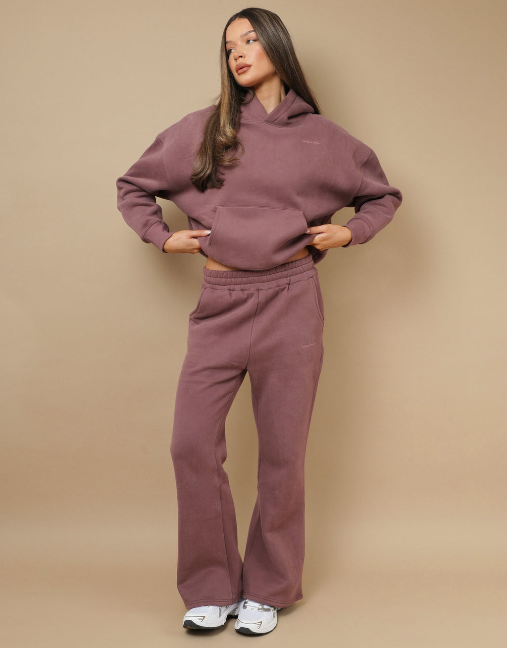 Ava Simmi Studios Essentials Hoodie in Mauve