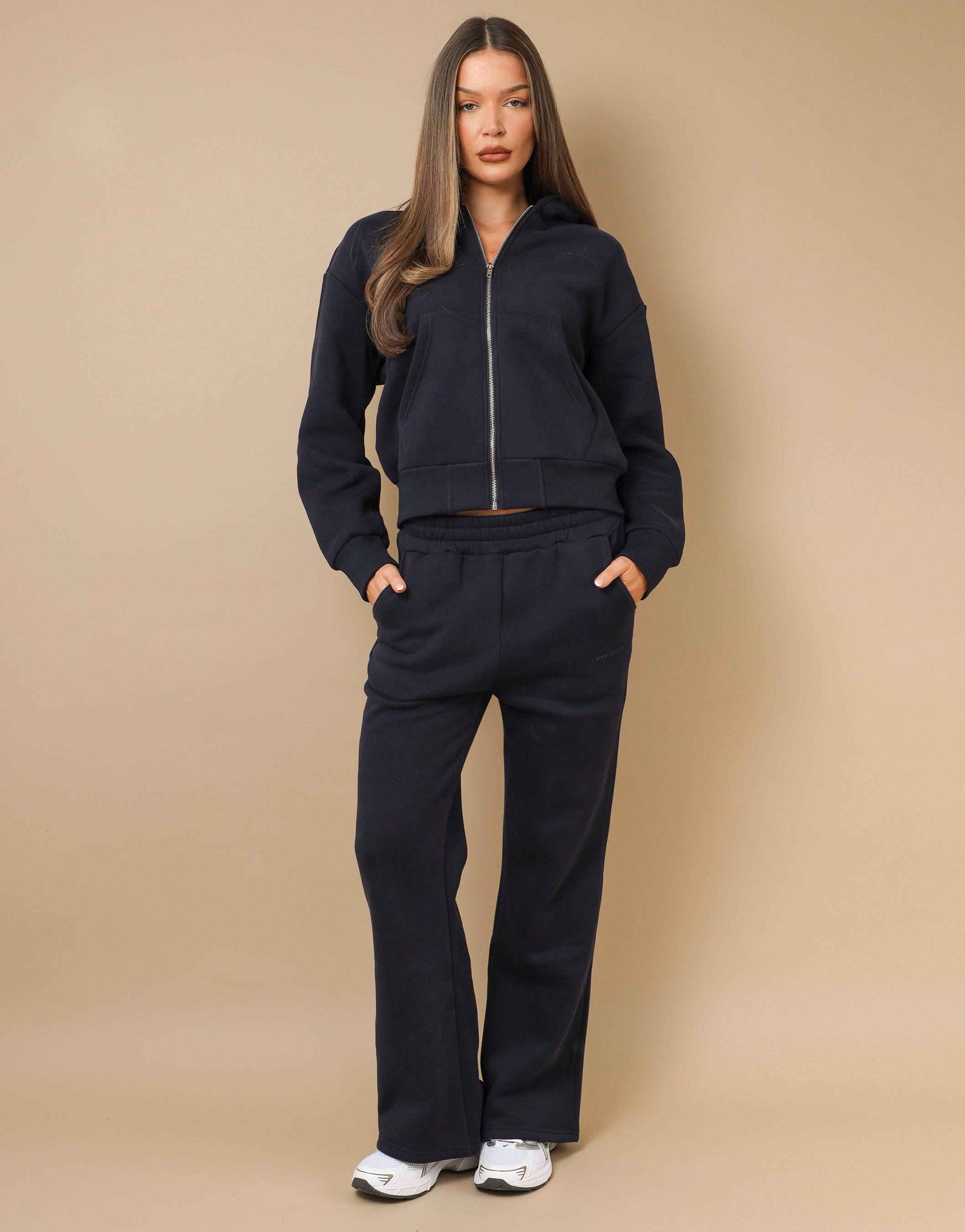 Colby Simmi Studios Essentials Joggers In Navy