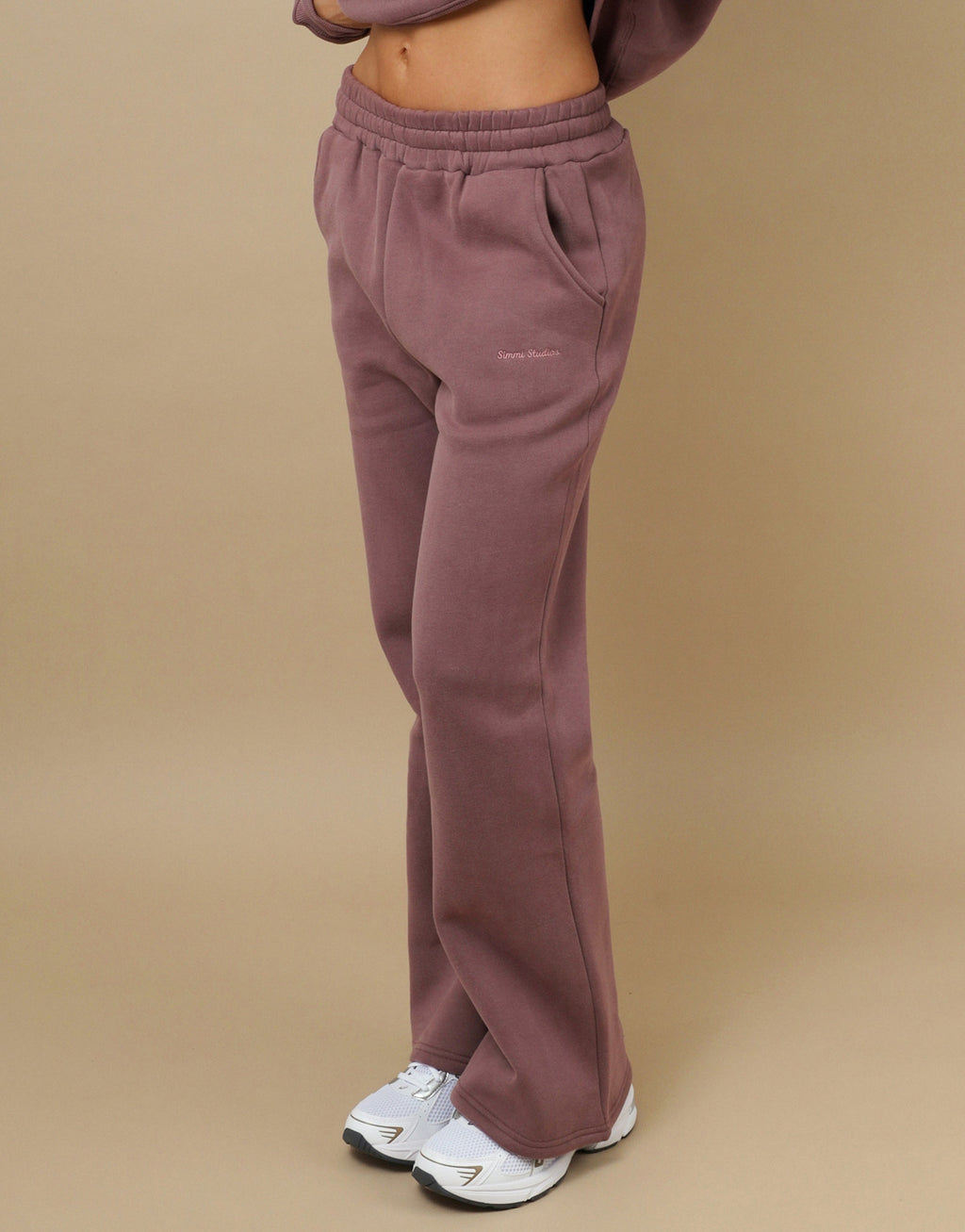Maia Simmi Studios Essentials Joggers In Mauve