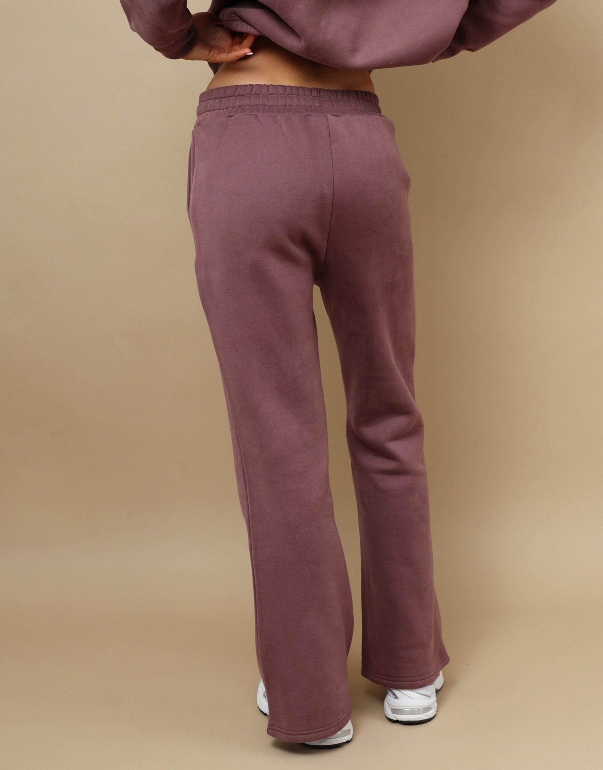 Maia Simmi Studios Essentials Joggers In Mauve