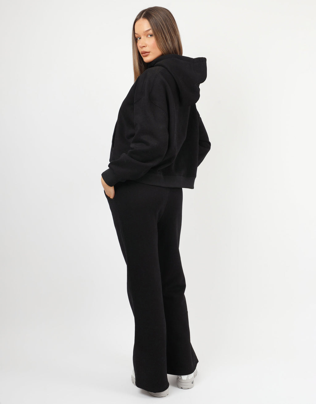 Maeve Simmi Studios Essentials Hoodie in Black