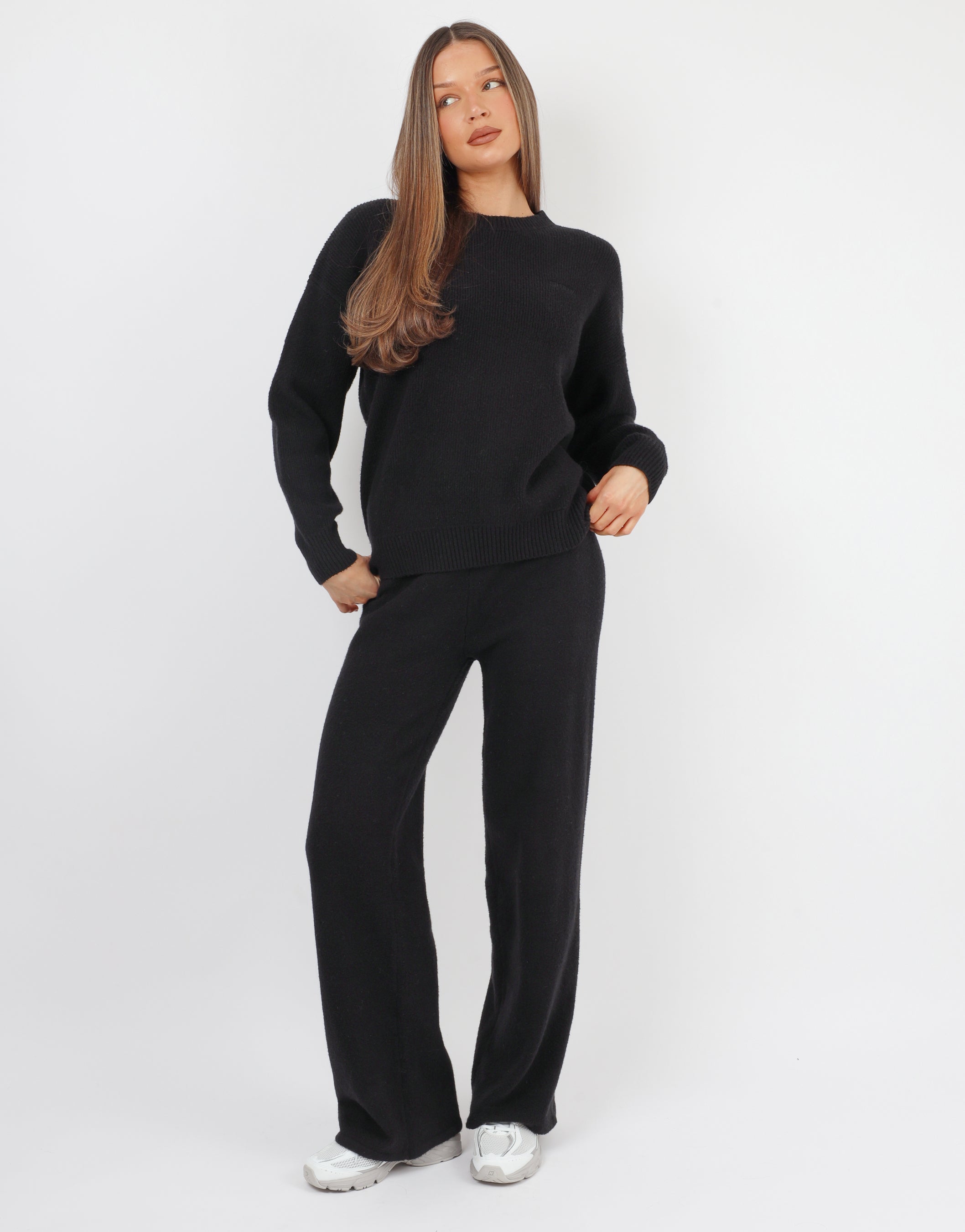 Faye Simmi studios soft touch crew neck in black