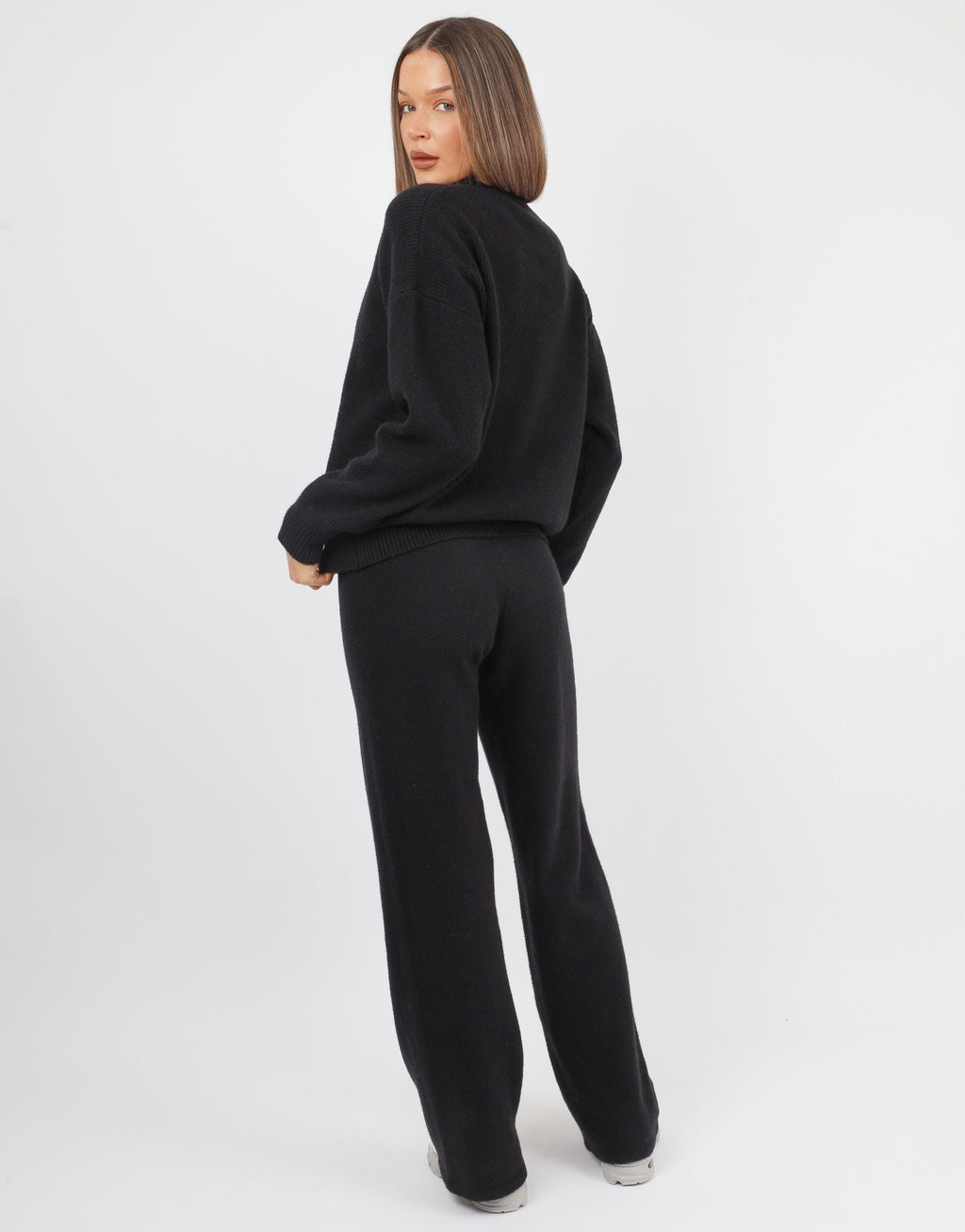 Faye Simmi studios soft touch crew neck in black