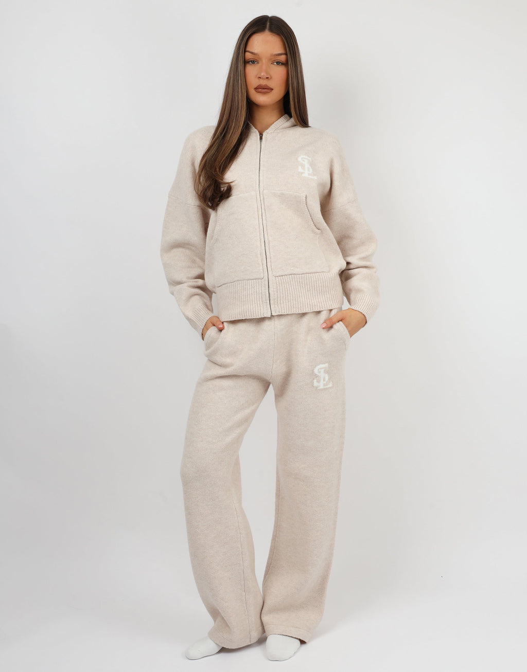 Romy Simmi Studios Chunky Knit Hoodie In Cream