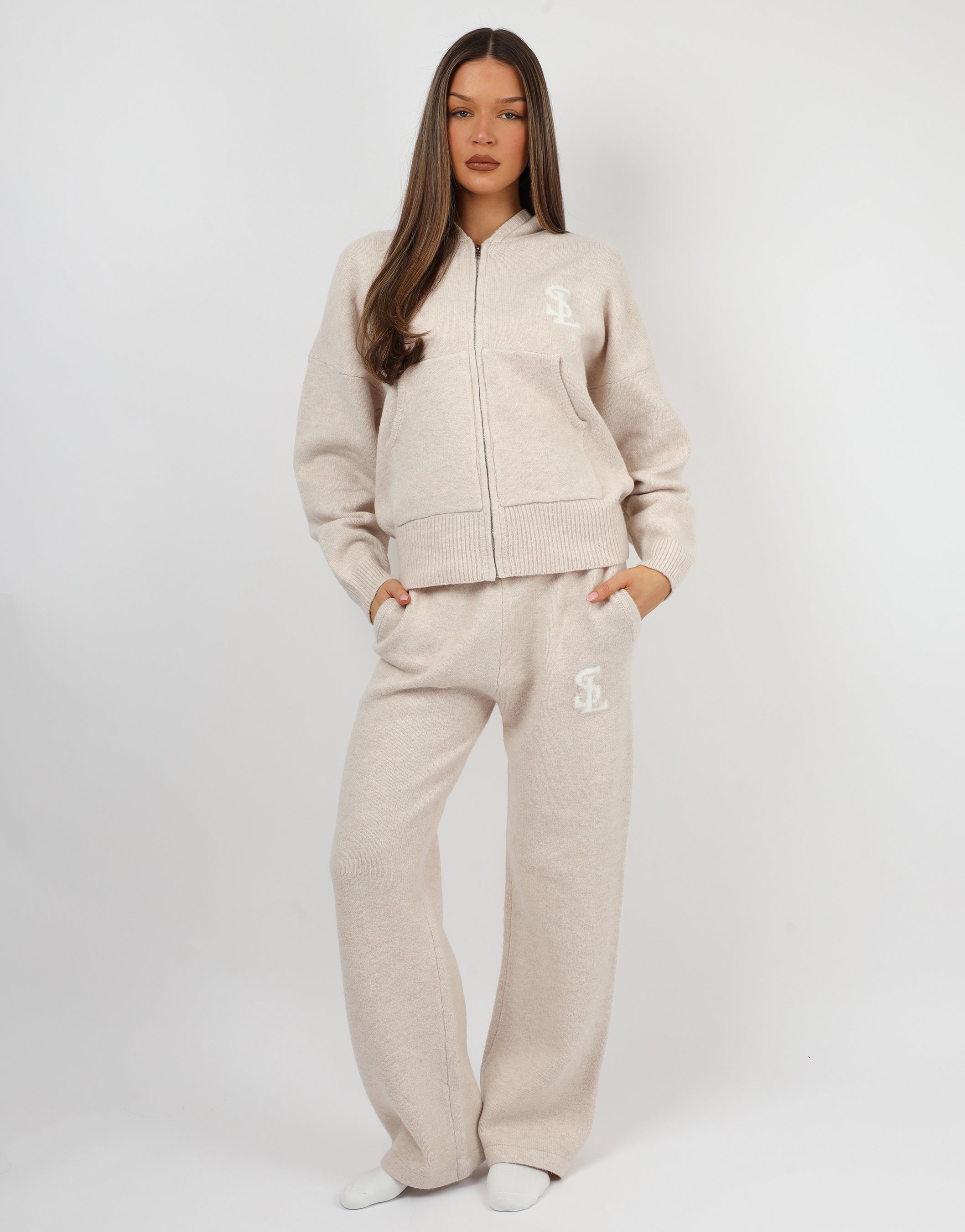 Romy Simmi Studios Chunky Knit Hoodie In Cream