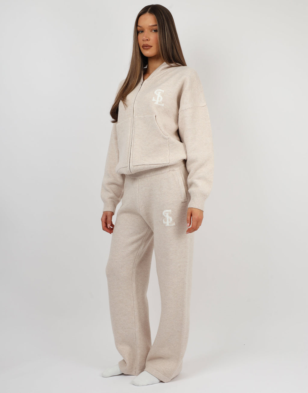 Romy Simmi Studios Chunky Knit Hoodie In Cream