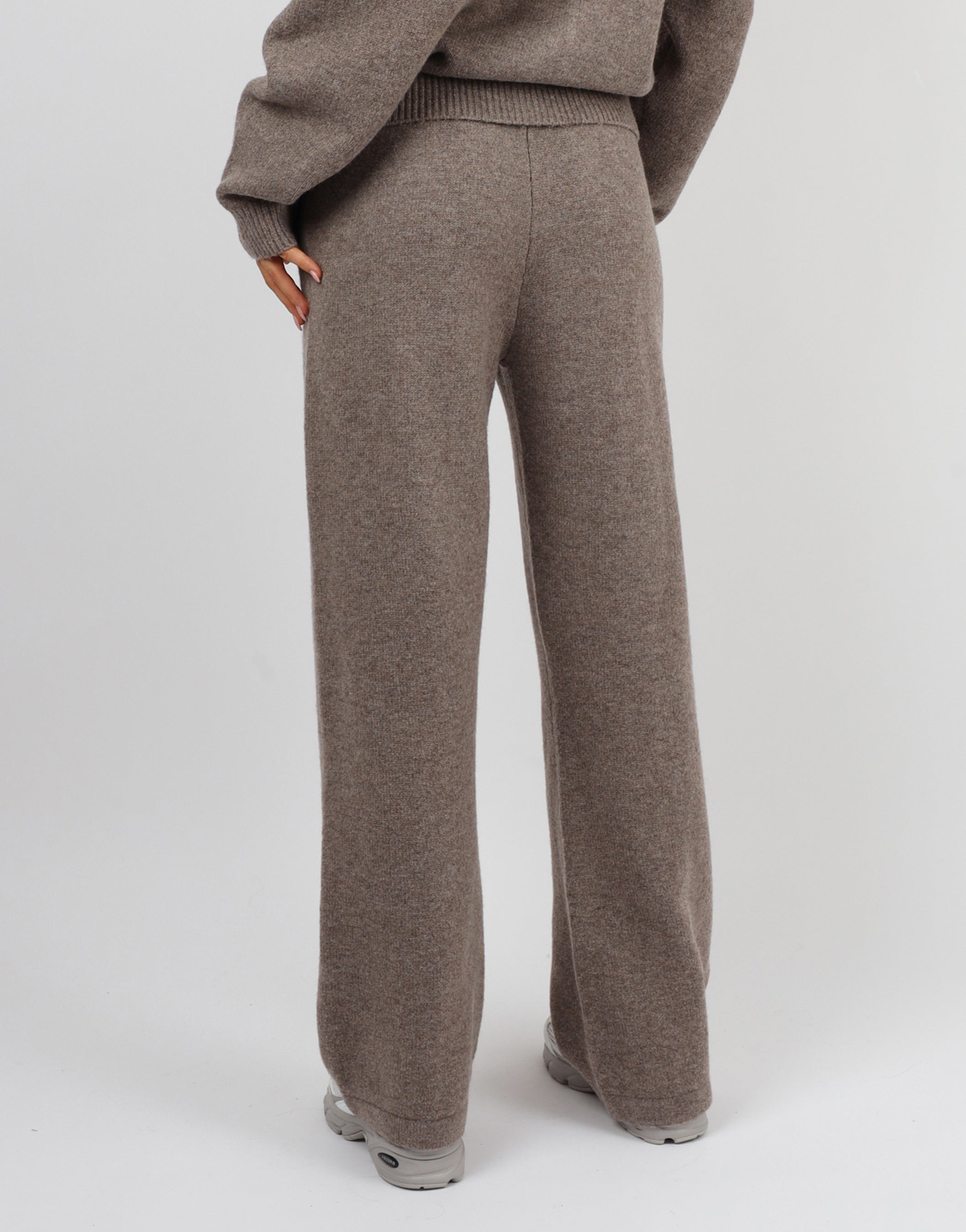 Romy Simmi Studios Chunky Knit Trousers In Mocha