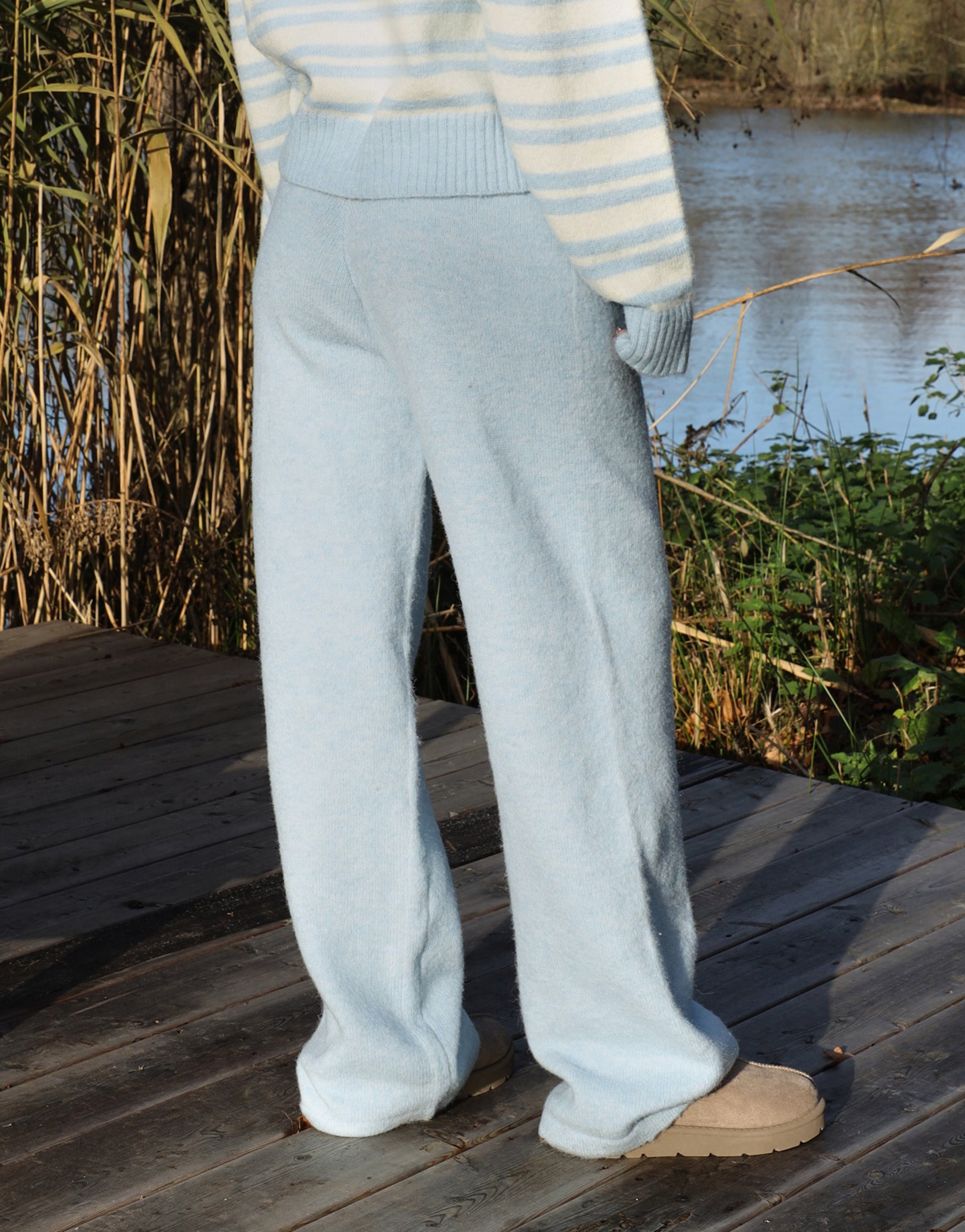 Luci Simmi Studios Knitted Trousers In Blue