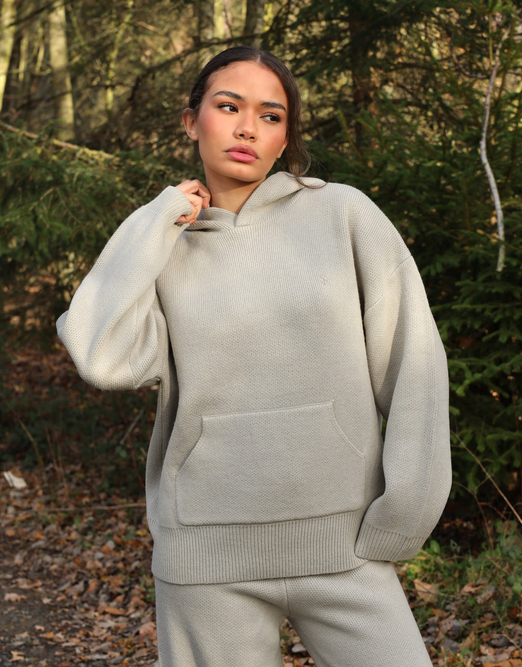 Elsie Simmi Studios Heavy Knit Hoodie In Light Grey