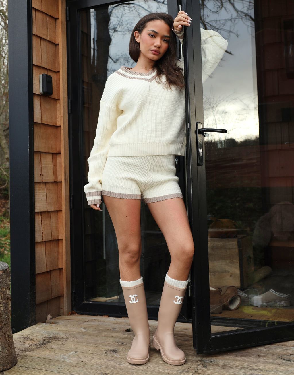Matilda Simmi Studios V-Neck Jumper In Cream
