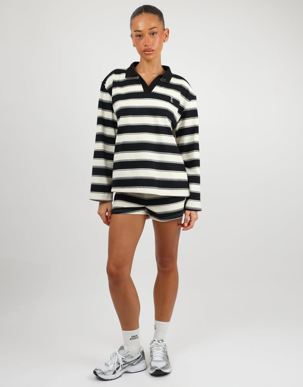 Muse Simmi Studios Stripe Shorts In Black