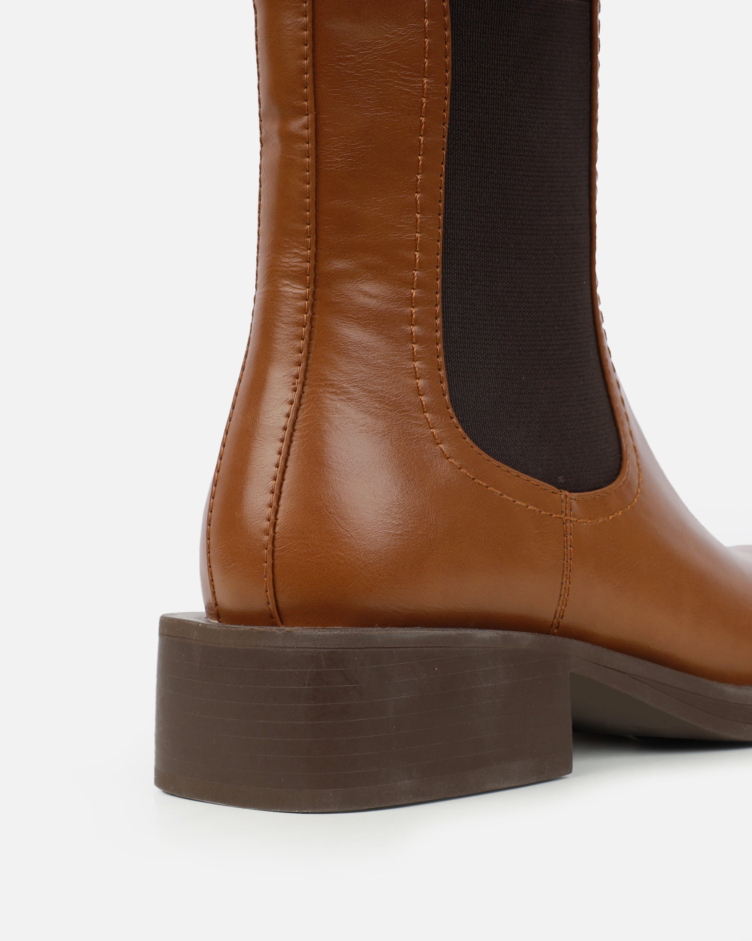 Walter Tan Flat ankle boots