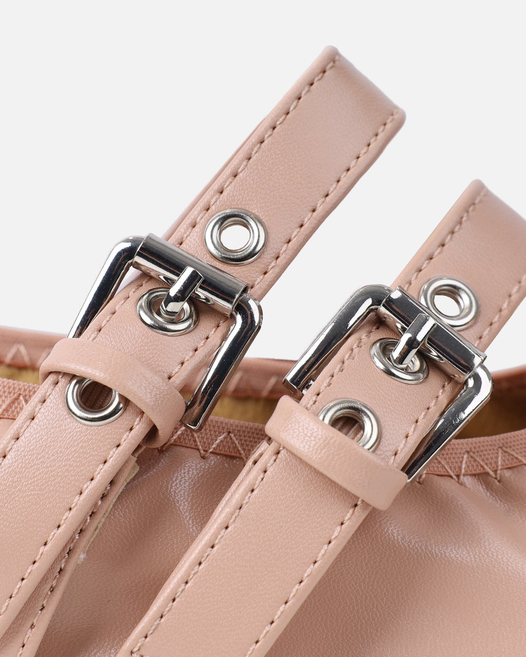 Octavio Nude Scrunch Ballet Flats