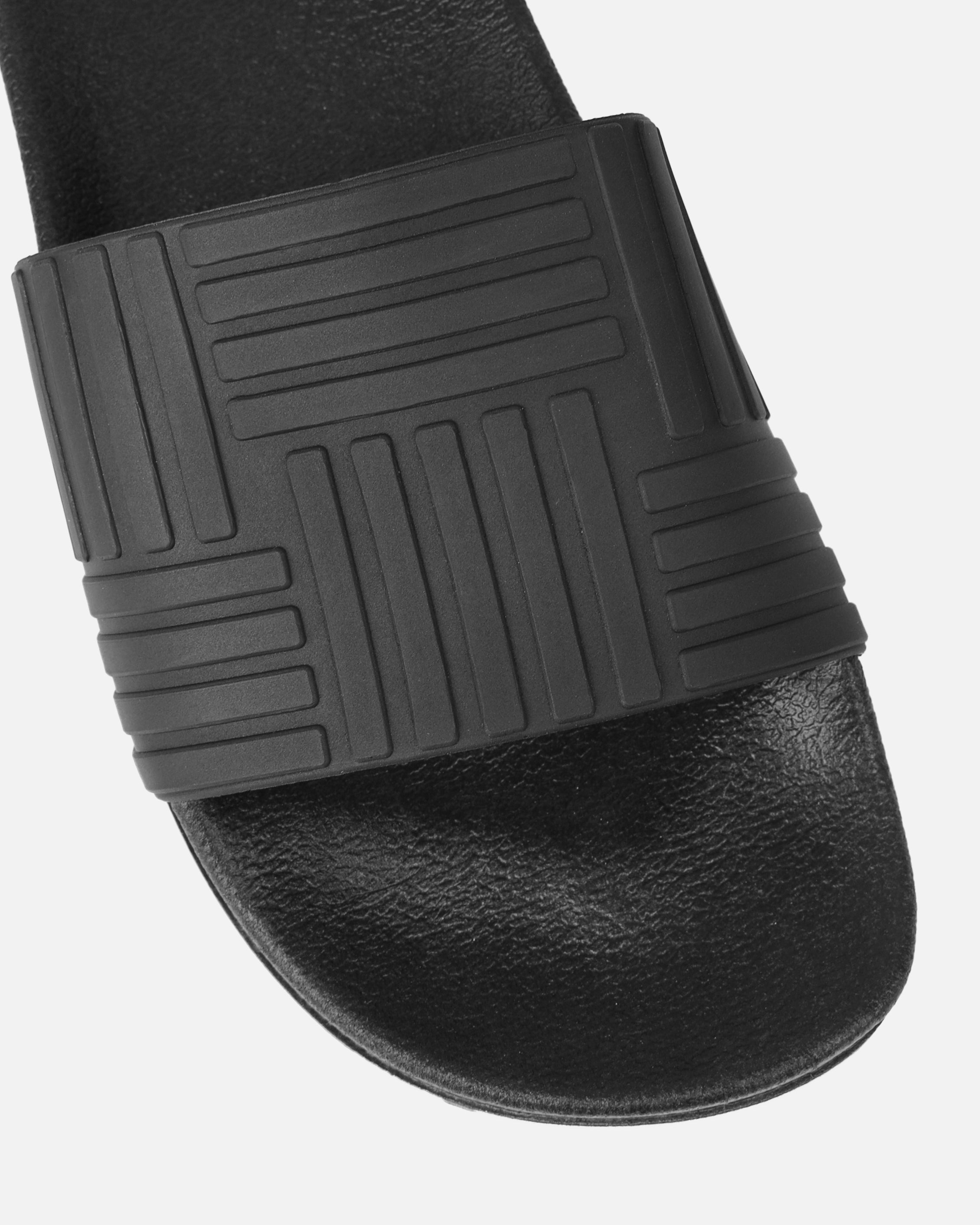 Sunnie Black Pattern Flat Slides