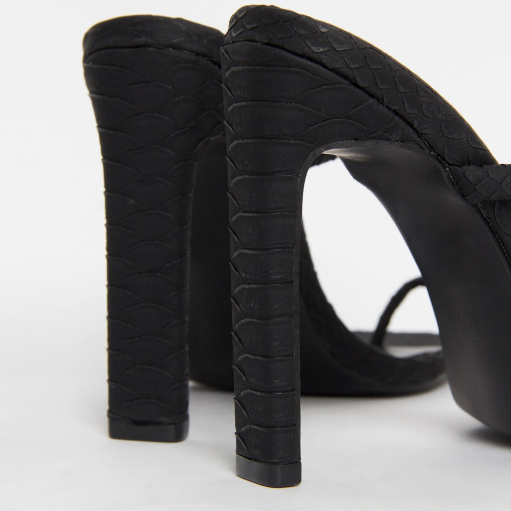 Cyan Black Snake Toe Loop Slim Block Heels